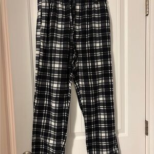 Beverly Hills Polo Club Black and White Plaid Pants